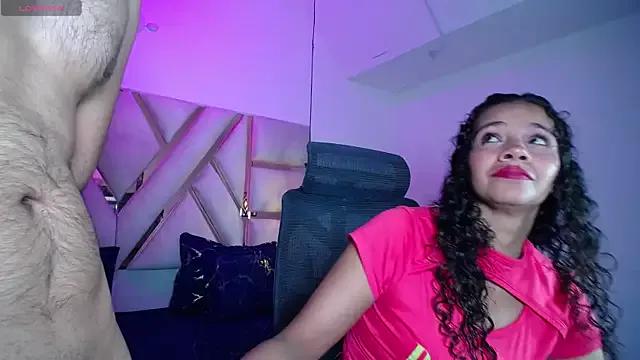 luxurycoupl on StripChat 