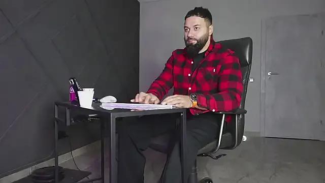 mattmasterss on StripChat 