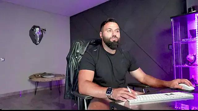 mattmasterss on StripChat 