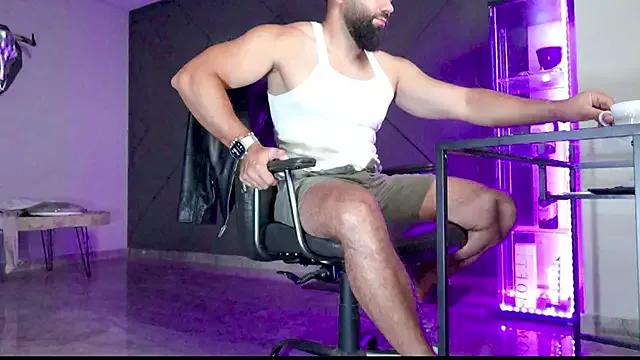 mattmasterss on StripChat 