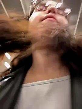 StripChat meow_girl is Freechat meow_girl — kiss u !