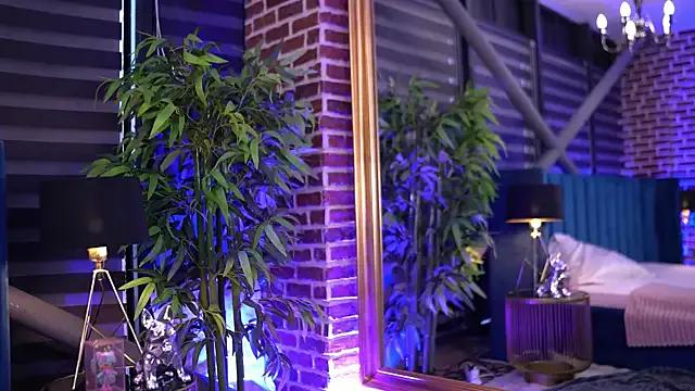 MillaSerene on StripChat 