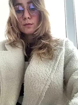 StripChat Puzdosia is Freechat Puzdosia — Rubbing your nipples on the countertop