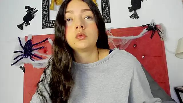 Samantha_Good on StripChat 