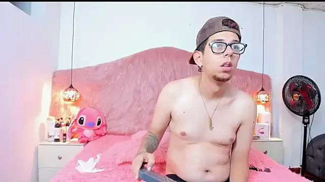 StripChat SkarletRuiz is Freechat SkarletRuiz — CUM BOY IN MY ASS AND THEN EXPELL