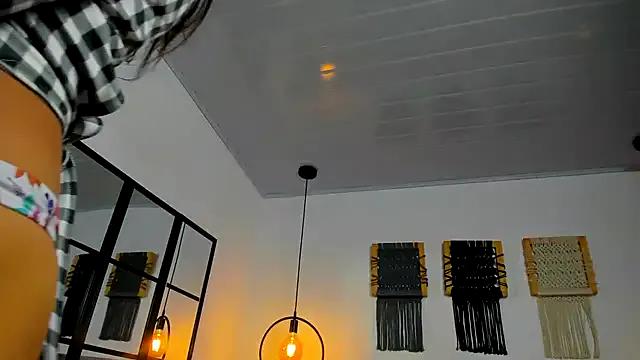 Sweet_camille on StripChat 