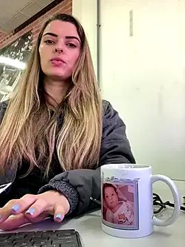 SweetGraciosa on StripChat 