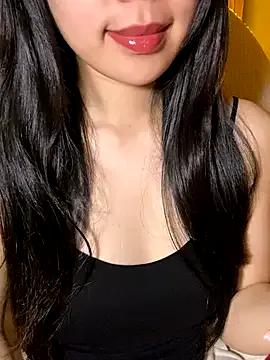 StripChat Uyennii02 is Freechat Uyennii02 — Freechat on StripChat