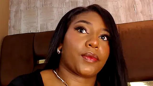 StripChat VanessaGlenn is Private VanessaGlenn — Oil my body + flash what you want