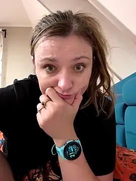 Velvetwitch87 on StripChat 