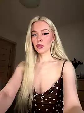 StripChat xDinnax is Freechat xDinnax — keep boobs out + nipple clamps