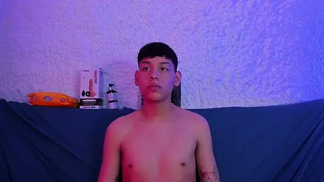 StripChat zeus_blaze is Freechat zeus_blaze — shirt off